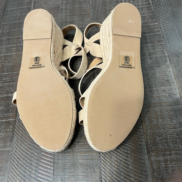 Elegant Tan Espadrille Wedge Sandals - Picture 3 of 6